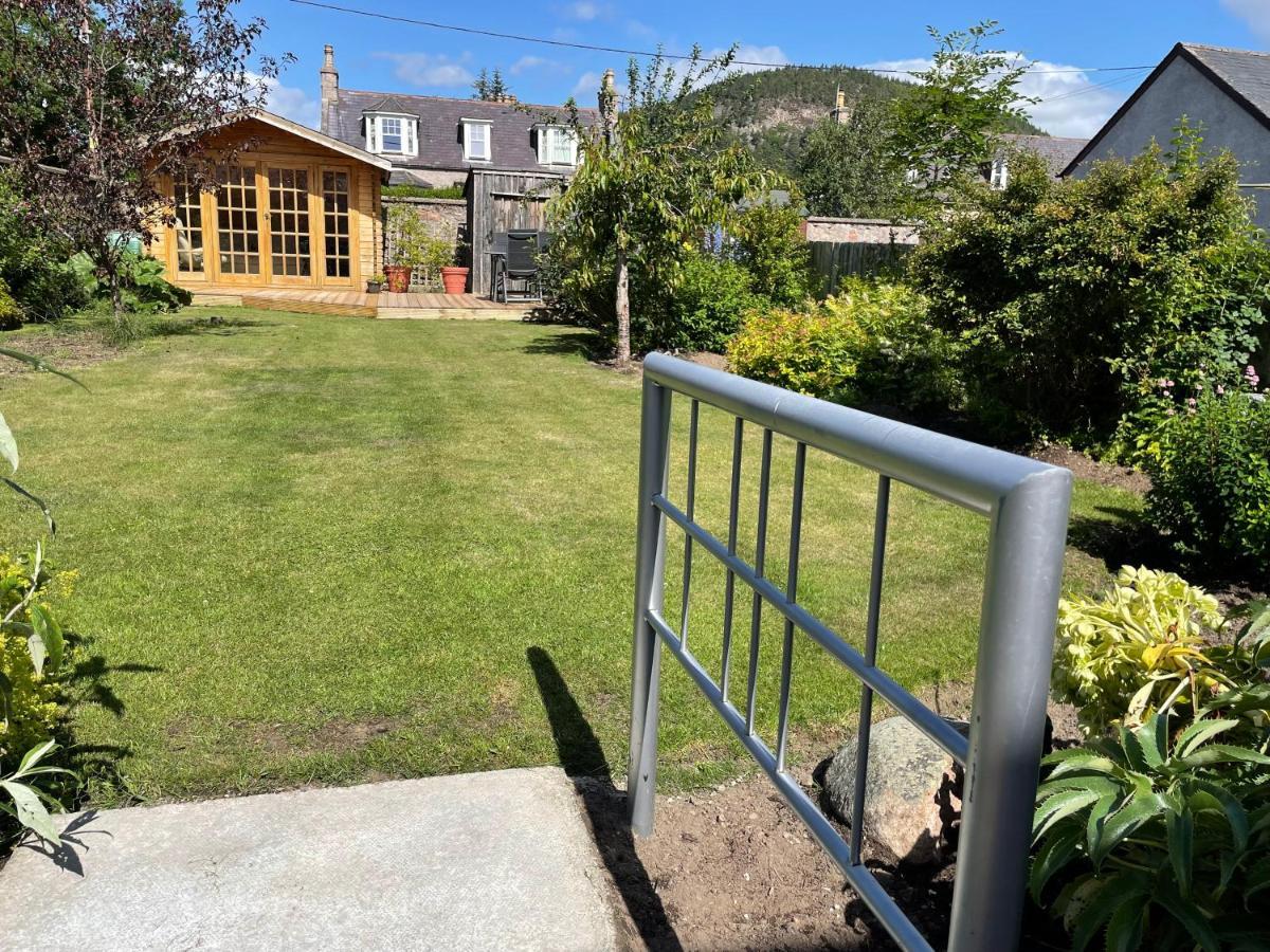 Hillview Villa Ballater Exterior foto